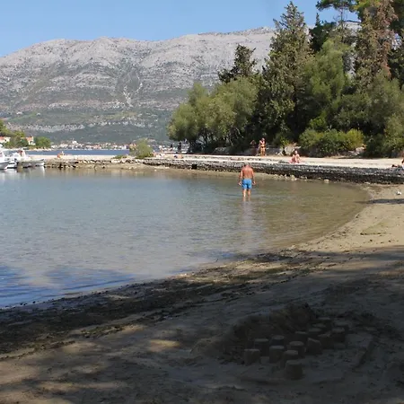 With Parking Space - 180 Apartamento Korčula