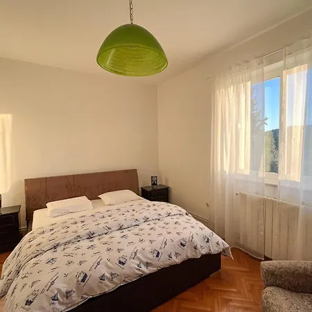 公寓 With Parking Space - 180 科尔丘拉