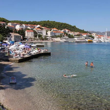 With Parking Space - 180 公寓 *