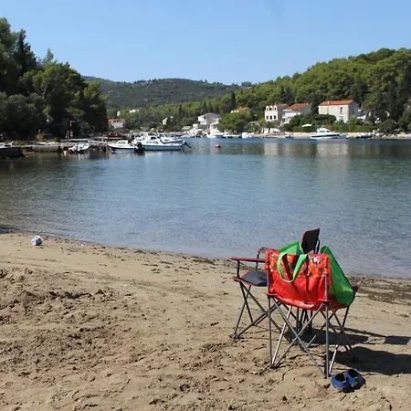 Lägenhet With Parking Space - 180