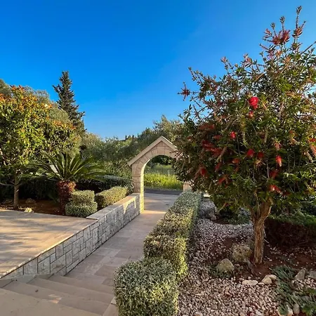 With Parking Space - 180 Korčula